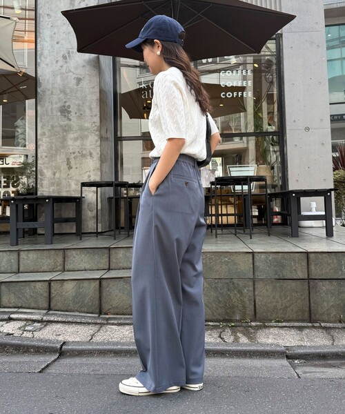 fredy emue（フレディエミュ）の「ドライタッチ2タックパンツ（その他パンツ・レディース・ブラック/ベージュ/グレー・38/36）」の7枚目の写真