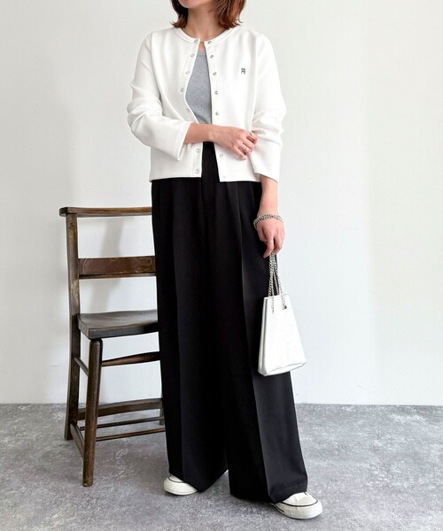 fredy emue（フレディエミュ）の「ドライタッチ2タックパンツ（その他パンツ・レディース・ブラック/ベージュ/グレー・38/36）」の20枚目の写真