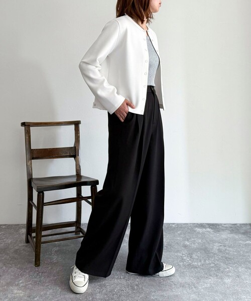 fredy emue（フレディエミュ）の「ドライタッチ2タックパンツ（その他パンツ・レディース・ブラック/ベージュ/グレー・38/36）」の22枚目の写真