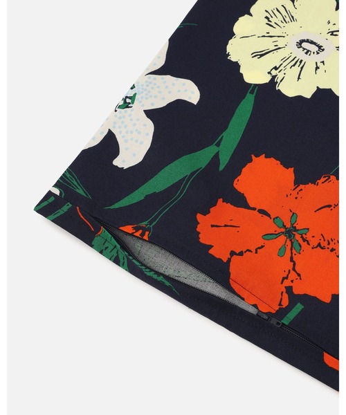 marimekko(マリメッコ)の「Perenna / Cushion Cover 50x50cm(クッション/クッションカバー・レディース・ネイビー・FREE)」の5枚目の写真