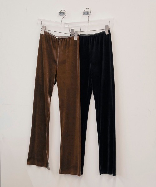 TODAYFUL（トゥデイフル）の「TODAYFUL　Velour Slit Leggings ベロアスリットレギンス/12520707（レギンス/スパッツ・レディース・ブラック・38/36）」の7枚目の写真