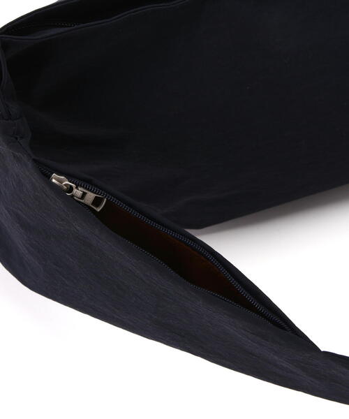master-piece(マスターピース)の「master-piece(マスターピース)Sash スリングバッグ L No.03050(ショルダーバッグ・メンズ・グレー/ブラック/ネイビー・F)」の18枚目の写真