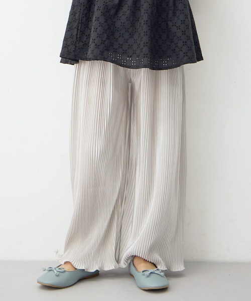 Piet（ピエット）の「プリーツ リラックス パンツ（その他パンツ・キッズ・オフホワイト/ピンク/ブラウン/ブラック/レオパード/グレー・110/120/100/130）」の4枚目の写真