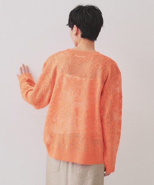 OPAQUE.CLIP（オペークドットクリップ）の「フワラー柄シアーメッシュニット【洗濯機洗い可】（ニット/セーター・レディース・オフホワイト/ライトオレンジ系/ネイビー・38/40/42）」の18枚目の写真
