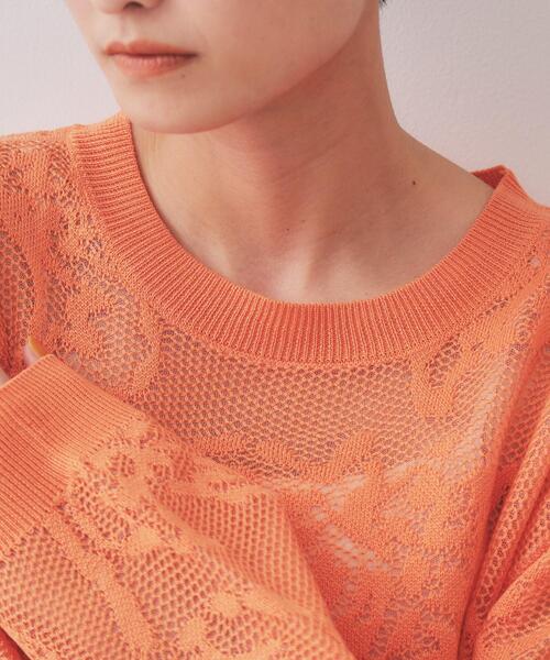 OPAQUE.CLIP（オペークドットクリップ）の「フワラー柄シアーメッシュニット【洗濯機洗い可】（ニット/セーター・レディース・オフホワイト/ライトオレンジ系/ネイビー・38/40/42）」の19枚目の写真