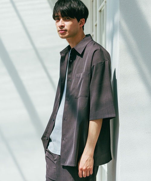 LAKOLE(ラコレ)の「【吸水速乾】DRYレギュラーシャツ半袖 / 289689(シャツ/ブラウス・メンズ・ブラック/ブルー/ライトグレー/グリーン/ホワイト/チャコール/オレンジ・SMALL/MEDIUM/LARGE/X-LARGE)」の4枚目の写真