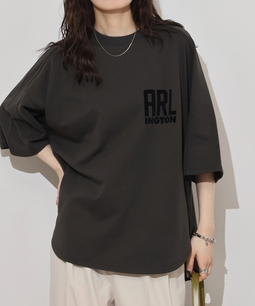 hunch(ハンチ)の「hunch ミニ裏毛ロゴプリント5分袖Tシャツ(Tシャツ/カットソー・レディース・チャコール/アイボリー/ベージュ・FREE)」の19枚目の写真