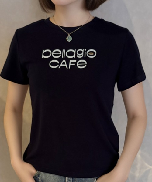 Girly Doll(ガーリードール)の「プレート付きロゴプリントTシャツ(Tシャツ/カットソー・レディース・ベージュ/ブラック/ネイビー/ボルドー/カーキ・F)」の6枚目の写真