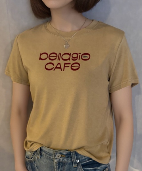 Girly Doll(ガーリードール)の「プレート付きロゴプリントTシャツ(Tシャツ/カットソー・レディース・ベージュ/ブラック/ネイビー/ボルドー/カーキ・F)」の8枚目の写真