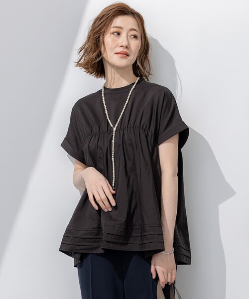 23区 S（ニジュウサンクチイサイサイズ）の「【撥水加工/洗える】シアーナイロンツイル ギャザー ブラウス（シャツ/ブラウス・レディース・ふじ色系/ダークブラウン系/ブラック系/ホワイト系・32）」の3枚目の写真
