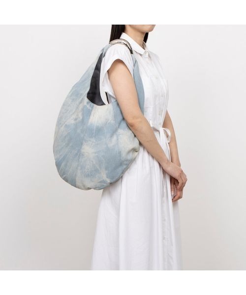 Mode et Jacomo（モードエジャコモ）の「【LE VERNIS】ショルダーバッグ（ショルダーバッグ・レディース・ホワイト×ライトグレー/ブルー・FREE）」の4枚目の写真
