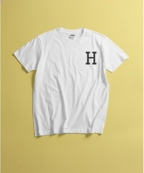 minius(ミニウス)の「【Alphabet 】オリジナルアルファベットデザイン アメカジカレッジロゴプリント半袖ホワイトTシャツ(Tシャツ/カットソー・メンズ・A/B/C/D/E/F/G/H/I/J/K/L/M/N/O/P/Q/R/S/T/U/V/W/X/Y/Z・SMALL/MEDIUM/LARGE/X-LARGE)」の8枚目の写真