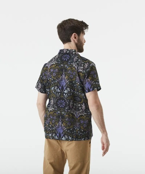 PICTURE ORGANIC CLOTHING(ピクチャーオーガニッククロージング)の「【PICTURE/ピクチャー】MOKARA SHIRT 半袖 総柄 オープンカラー 開襟 シャツ ポケット(シャツ/ブラウス・メンズ・ブラック×パープル/ベージュ系その他/ベージュ系その他2・MEDIUM/LARGE/X-LARGE)」の10枚目の写真