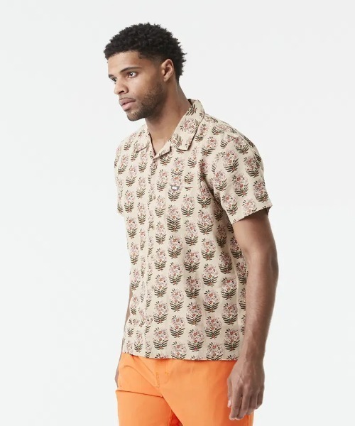 PICTURE ORGANIC CLOTHING(ピクチャーオーガニッククロージング)の「【PICTURE/ピクチャー】MOKARA SHIRT 半袖 総柄 オープンカラー 開襟 シャツ ポケット(シャツ/ブラウス・メンズ・ブラック×パープル/ベージュ系その他/ベージュ系その他2・MEDIUM/LARGE/X-LARGE)」の6枚目の写真