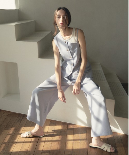 Muel Chic(ミュエルシック)の「Dakota rompers ダコタロンパース(サロペット/オーバーオール・レディース・ライトブルー/ベージュ/ネイビー・FREE)」の19枚目の写真