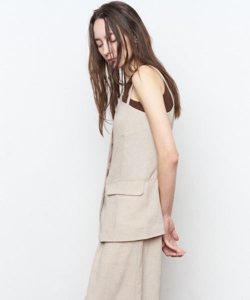 Muel Chic(ミュエルシック)の「Dakota rompers ダコタロンパース(サロペット/オーバーオール・レディース・ライトブルー/ベージュ/ネイビー・FREE)」の7枚目の写真