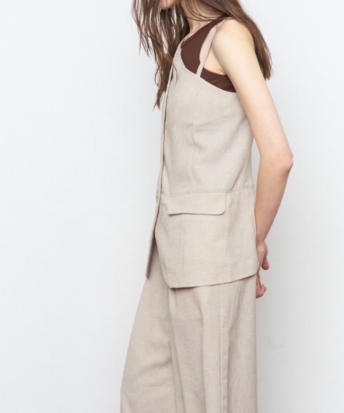 Muel Chic(ミュエルシック)の「Dakota rompers ダコタロンパース(サロペット/オーバーオール・レディース・ライトブルー/ベージュ/ネイビー・FREE)」の10枚目の写真