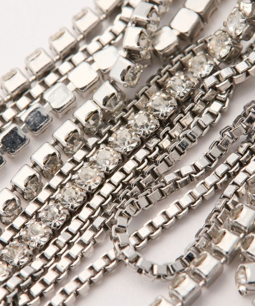 BABYLONE（バビロン）の「フリンジピアス（ピアス（両耳用）・レディース・シルバーグレー・FREE）」の4枚目の写真