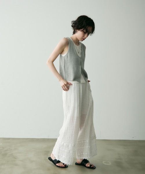 Trish（トリッシュ）の「前開きニットベスト（ベスト・レディース・グレー/ブラック・FREE）」の12枚目の写真