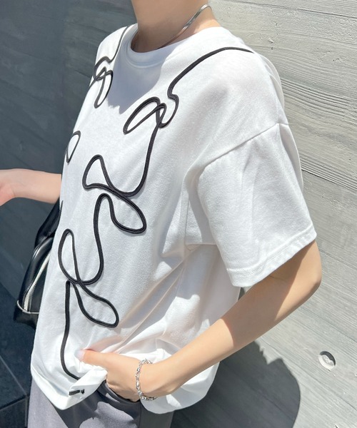 Futier land(フューティアランド)の「コード刺繍リボン柄Tシャツ(Tシャツ/カットソー・レディース・ホワイト/ブラック/チャコールグレー・FREE)」の13枚目の写真