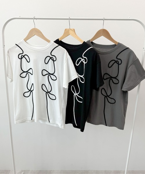 Futier land(フューティアランド)の「コード刺繍リボン柄Tシャツ(Tシャツ/カットソー・レディース・ホワイト/ブラック/チャコールグレー・FREE)」の16枚目の写真