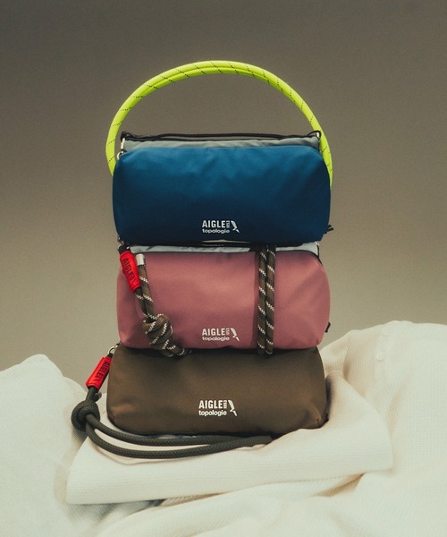 AIGLE(エーグル)の「撥水 Topologie トポロジー(R) Bottle Sacoche ボトルサコッシュ ショルダーポーチ / ストラップ付き(ショルダーバッグ・レディース・ブルー/カーキ/ピンク・FREE)」の7枚目の写真