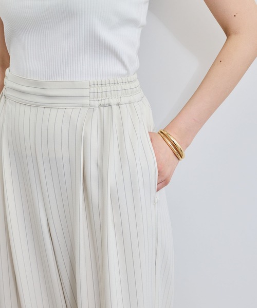 VIS（ビス）の「【接触冷感/UVケア】ピンストライプリラックスワイドパンツ（その他パンツ・レディース・グレー/キナリ/ブルー系その他・S/M）」の21枚目の写真