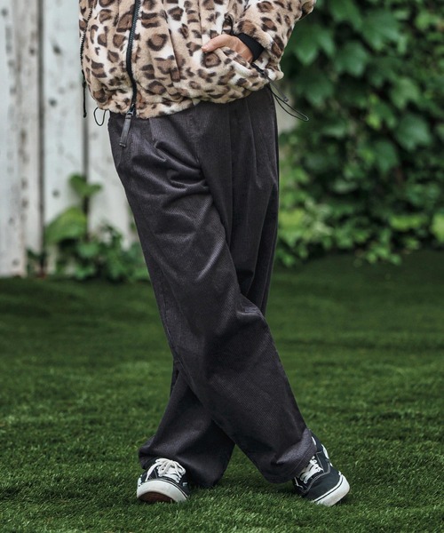 CAMBIO（カンビオ）の「mp13787- Stretch Corduroy Wide Straight Pants ワイドストレートパンツ（その他パンツ・メンズ・サンドベージュ/チャコール/ブラック/アーミー・S/M/L）」の13枚目の写真