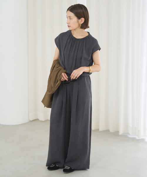 IENA(イエナ)の「《追加3》キュプラギャザーネックオールインワン(つなぎ/オールインワン・レディース・ブラウン/ブラック系その他/ネイビー・36/38)」の21枚目の写真