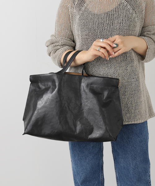 FRAMeWORK(フレームワーク)の「Bea Mombaers SHOPPER MIDI(ショルダーバッグ・レディース・ブラック・FREE)」の19枚目の写真