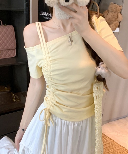 leune(ルネ)の「サイドシャーリングワンショルトップス(Tシャツ/カットソー・レディース・ラベンダー/イエロー/ブルー/ブラック・FREE)」の15枚目の写真