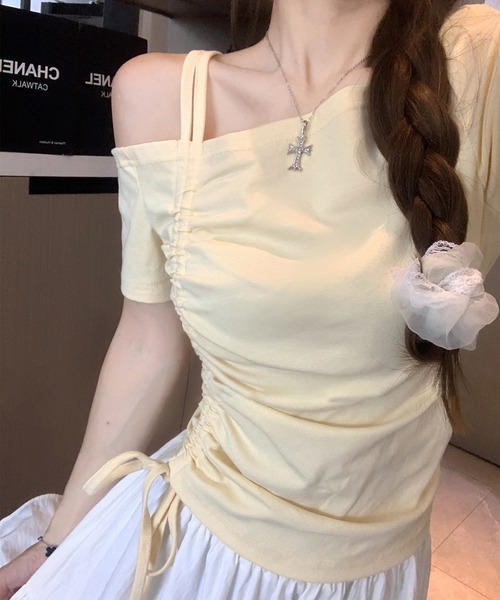leune(ルネ)の「サイドシャーリングワンショルトップス(Tシャツ/カットソー・レディース・ラベンダー/イエロー/ブルー/ブラック・FREE)」の14枚目の写真