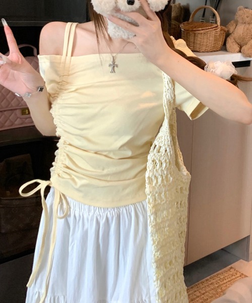 leune(ルネ)の「サイドシャーリングワンショルトップス(Tシャツ/カットソー・レディース・ラベンダー/イエロー/ブルー/ブラック・FREE)」の13枚目の写真