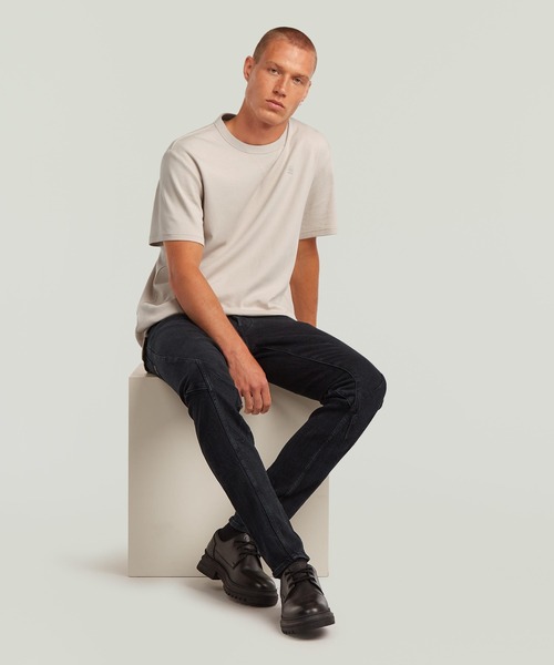 KITOH 3D SLIM JEANS/立体裁断スリムテーパードジーンズ（デニムパンツ