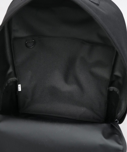 WILDERNESS EXPERIENCE（ウィルダネスエクスペリエンス）の「日本製 ポリエステル 大容量 スーパービッグ デイパック A4対応（バックパック/リュック・メンズ・ブラック・FREE）」の15枚目の写真