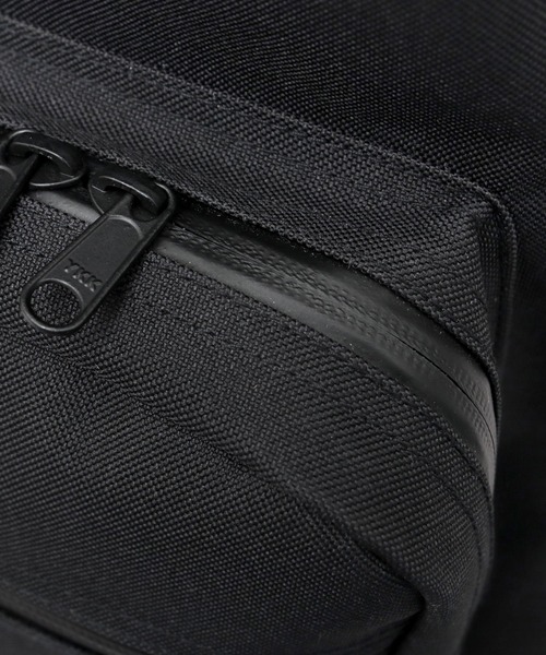 WILDERNESS EXPERIENCE（ウィルダネスエクスペリエンス）の「日本製 ポリエステル 大容量 スーパービッグ デイパック A4対応（バックパック/リュック・メンズ・ブラック・FREE）」の19枚目の写真