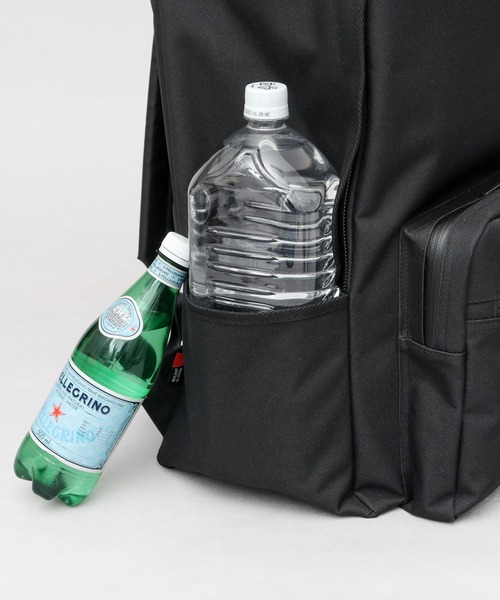 WILDERNESS EXPERIENCE（ウィルダネスエクスペリエンス）の「日本製 ポリエステル 大容量 スーパービッグ デイパック A4対応（バックパック/リュック・メンズ・ブラック・FREE）」の3枚目の写真