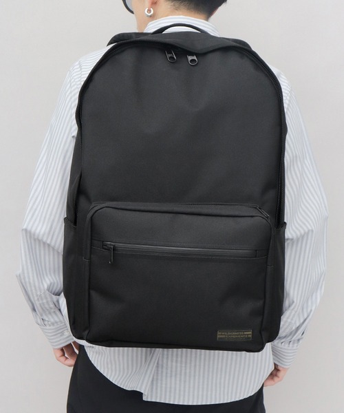 WILDERNESS EXPERIENCE（ウィルダネスエクスペリエンス）の「日本製 ポリエステル 大容量 スーパービッグ デイパック A4対応（バックパック/リュック・メンズ・ブラック・FREE）」の10枚目の写真