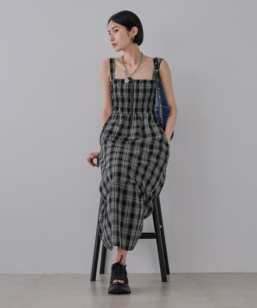 JEANASIS(ジーナシス)の「フロントZIPシャーリングワンピース/570771(ジャンパースカート・レディース・ブラック/グレー系その他/イエロー系その他・FREE)」の22枚目の写真