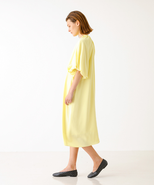 DESIGNWORKS(デザインワークス)の「バルーンスリーブワンピース(ワンピース・レディース・イエロー/ブラック・38)」の15枚目の写真