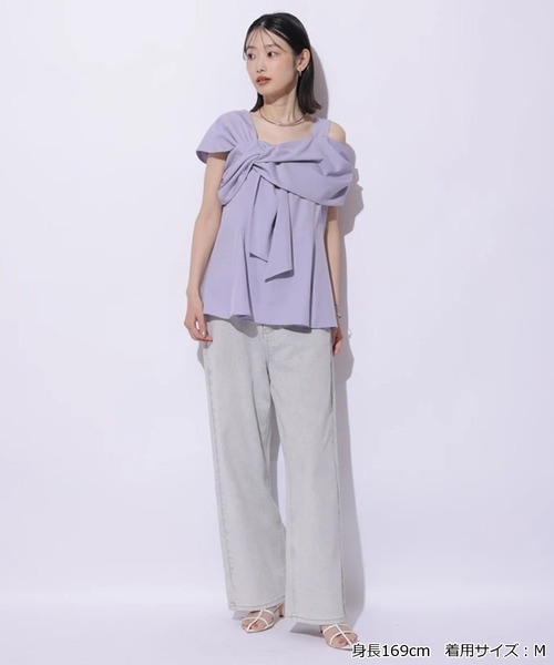 Mystrada（マイストラーダ）の「ツイストペプラムブラウス（シャツ/ブラウス・レディース・ライトパープル/ダークブラウン/モカ/ベージュ系その他・36/38）」の22枚目の写真