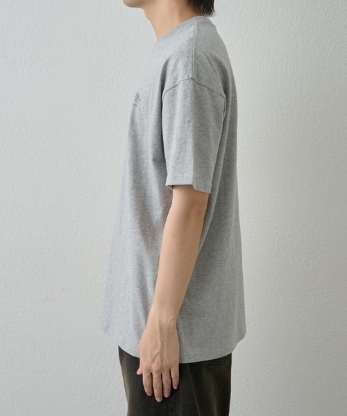COLONY 2139(コロニートゥーワンスリーナイン)の「コミックプリントTEE(Tシャツ/カットソー・メンズ・グレー/ブラック/ホワイト・MEDIUM/LARGE)」の9枚目の写真