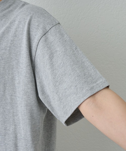 COLONY 2139(コロニートゥーワンスリーナイン)の「コミックプリントTEE(Tシャツ/カットソー・メンズ・グレー/ブラック/ホワイト・MEDIUM/LARGE)」の6枚目の写真