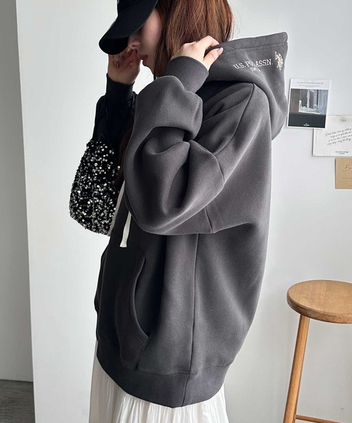 U.S. POLO ASSN.(ユーエスポロアッスン)の「GeeRA別注【U.S. POLO ASSN.】フードロゴ刺繍ビッグシルエットパーカー(パーカー・レディース・ネイビー/チャコール/杢グレー/ライトピンク・MEDIUM/LARGE/X-LARGE)」の20枚目の写真