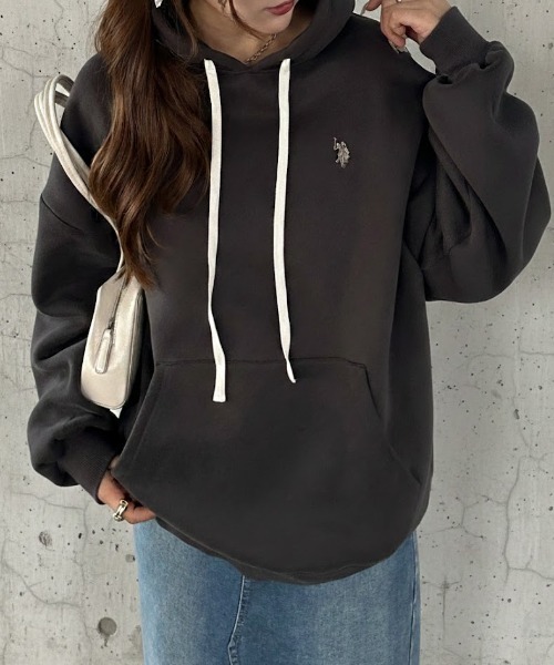 U.S. POLO ASSN.(ユーエスポロアッスン)の「GeeRA別注【U.S. POLO ASSN.】フードロゴ刺繍ビッグシルエットパーカー(パーカー・レディース・ネイビー/チャコール/杢グレー/ライトピンク・MEDIUM/LARGE/X-LARGE)」の6枚目の写真