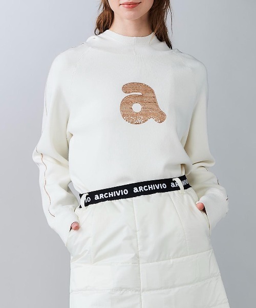 archivio(アルチビオ)の「<LADIES>裏地付きスパンコール刺繍保温ニット(ニット/セーター・レディース・ブラック/イエロー/オレンジ/ブルー/ホワイト・M/S)」の2枚目の写真
