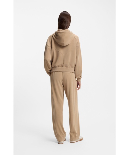 BOSS(ボス)の「【オンライン限定】オーバーサイズフィット ジップアップフーディ ロゴエンブロイダリー(パーカー・レディース・ベージュ・XS/S/M/L)」の3枚目の写真