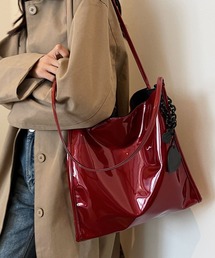 可愛い❗ CROCODILE エナメル調レッドハンドバッグ Details You'll Love: ❤️ 🔹 Color: Hot red with mustard