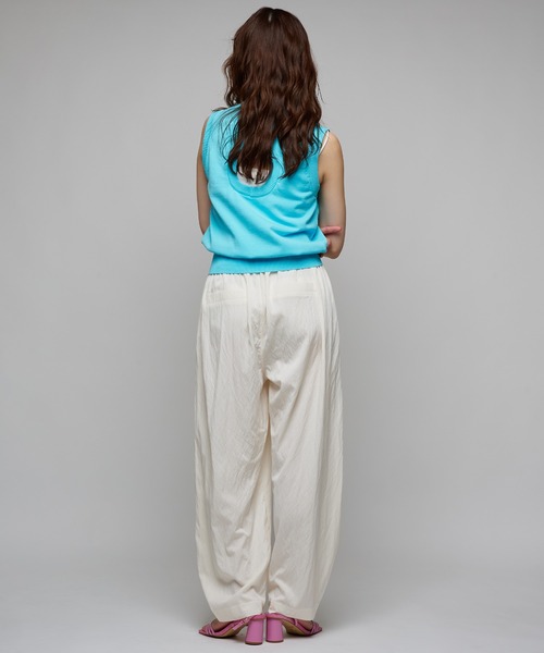 Narcissus(ナルシス)の「ソフトモロッコパンツ/リラックス《動画あり》(その他パンツ・レディース・アイボリー/ネイビー・FREE)」の4枚目の写真