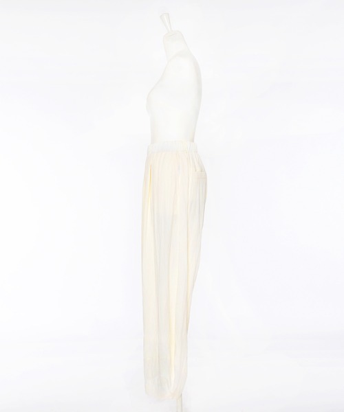 Narcissus(ナルシス)の「ソフトモロッコパンツ/リラックス《動画あり》(その他パンツ・レディース・アイボリー/ネイビー・FREE)」の9枚目の写真